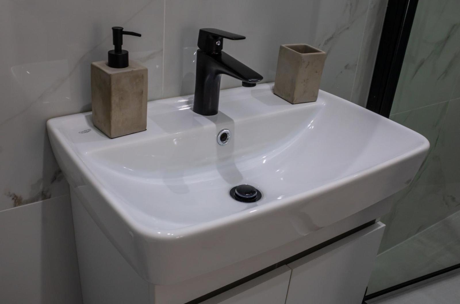 Jo'S Central & Cozy Apartment Ханя Екстериор снимка