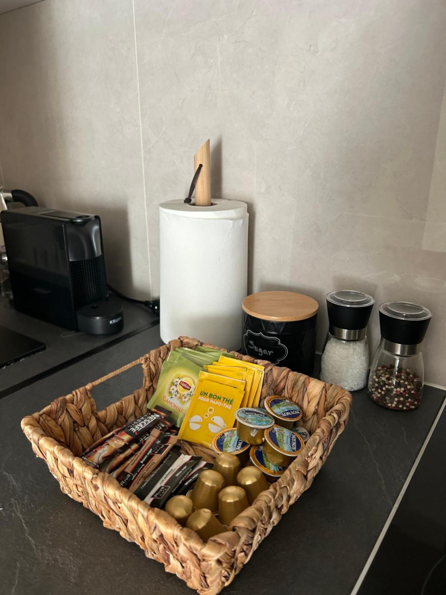 Jo'S Central & Cozy Apartment Ханя Екстериор снимка
